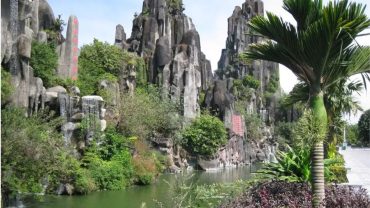 Non Nuoc Stone Carving Village Da Nang