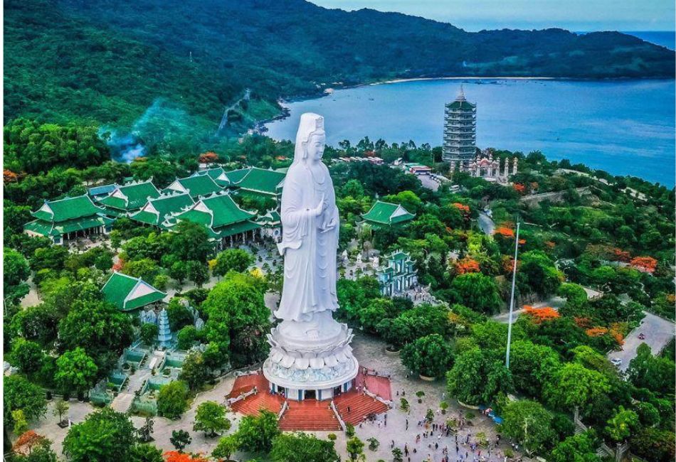 Linh Ung Pagoda Son Tra Peninsula