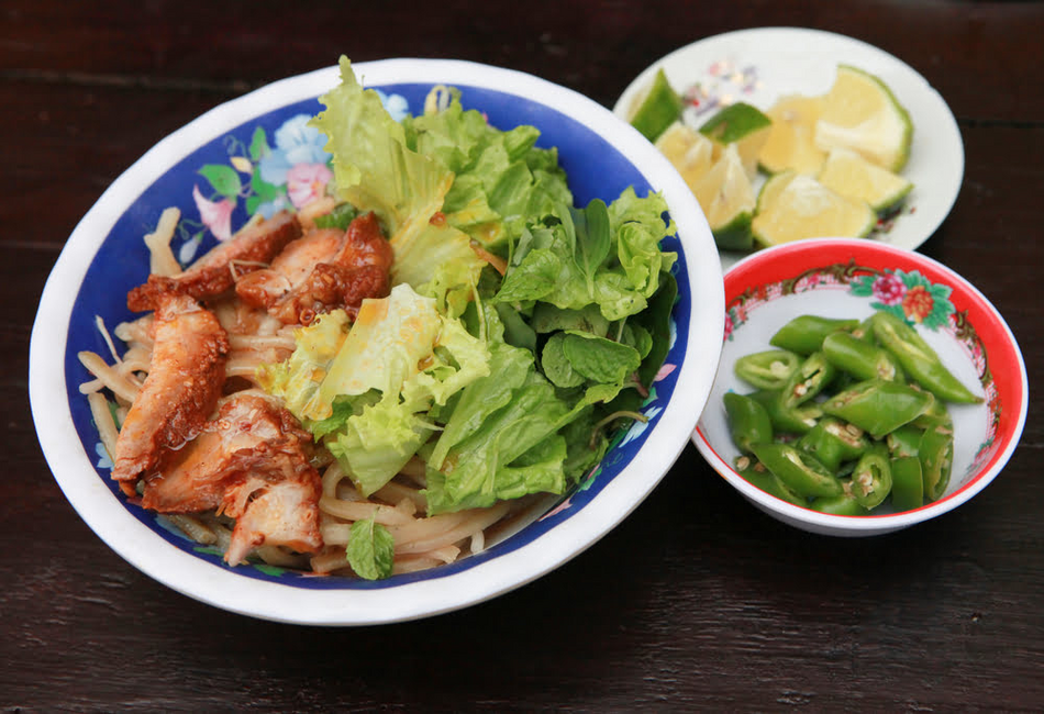 Cao Lau Noodles Soup