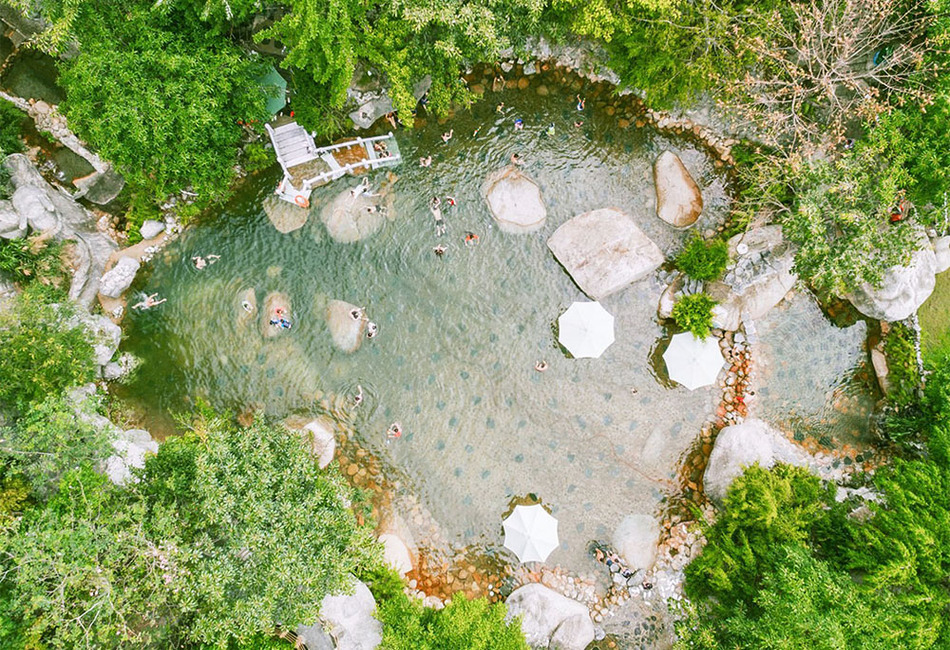 Than Tai Mountain Hot Spring Park