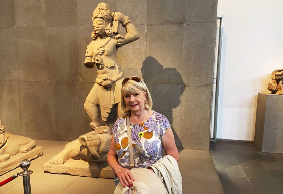 exhibition rooms at Cham Musemum
