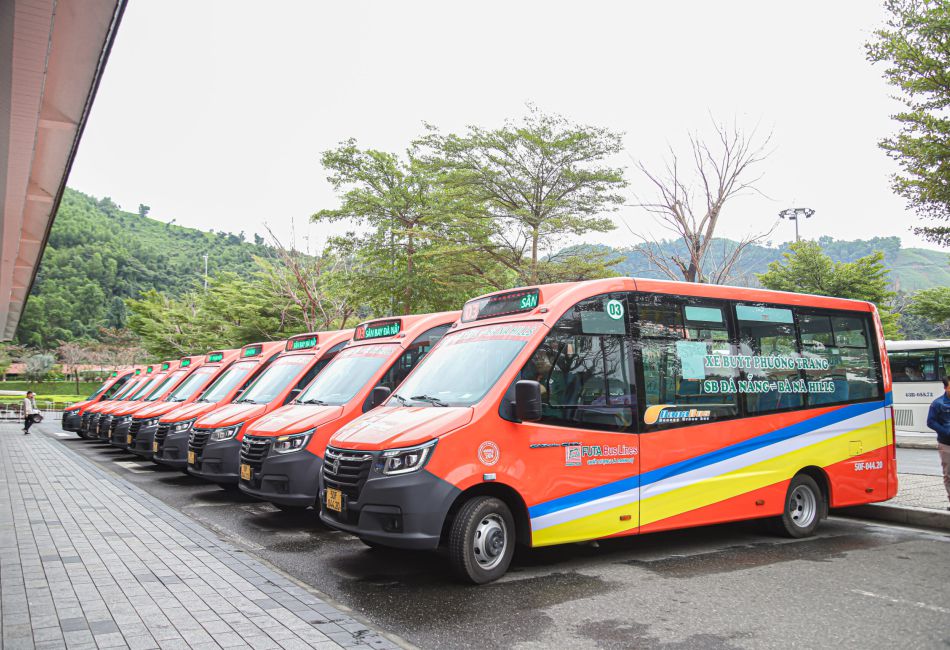 Shuttle Bus