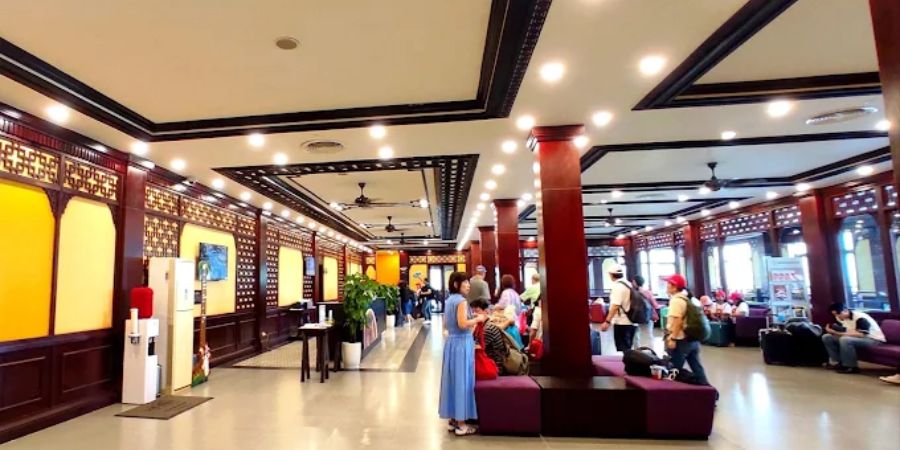 Opening and closing times of Toc Tien Station